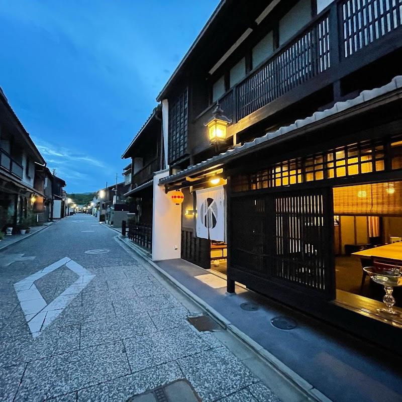 분위기 있는 매장 카미시치켄 오쿠