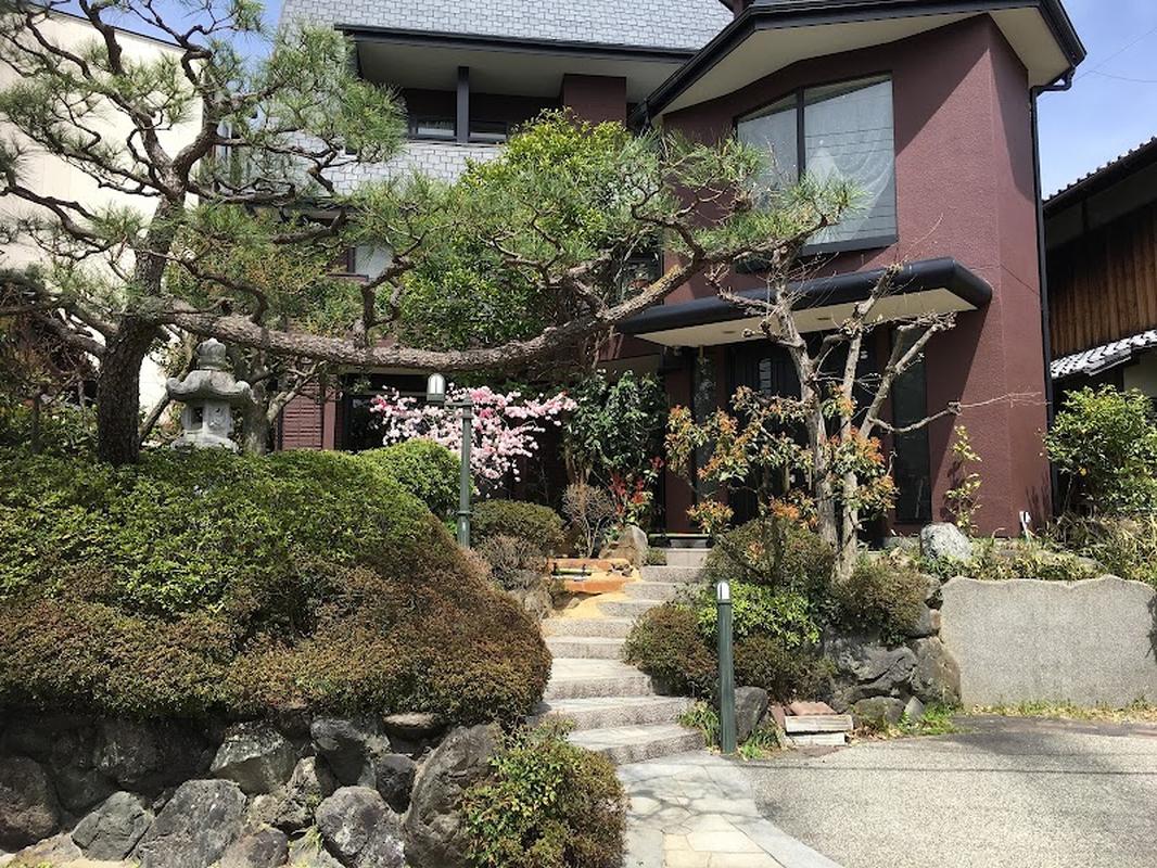 분위기 있는 금각사 하나노보우 킨카쿠지미치