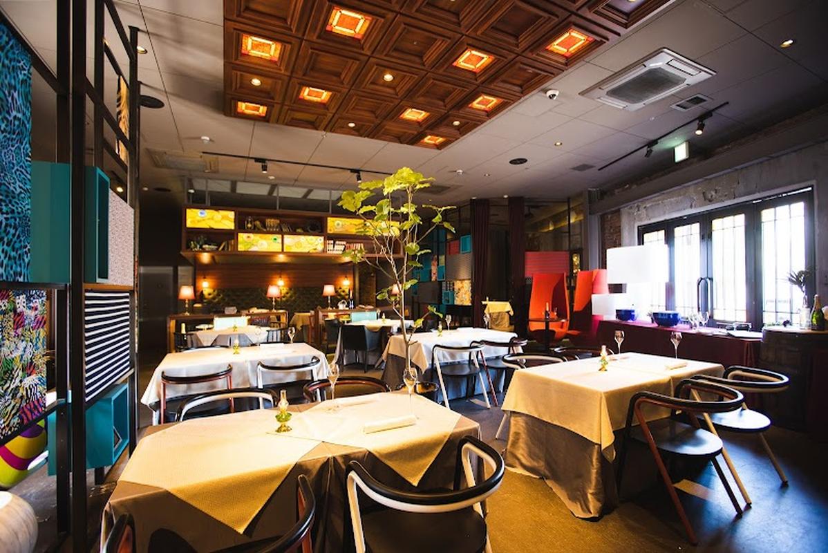 꾸시 프렌치 LA VIE1923, 나고야 여행 중 방문