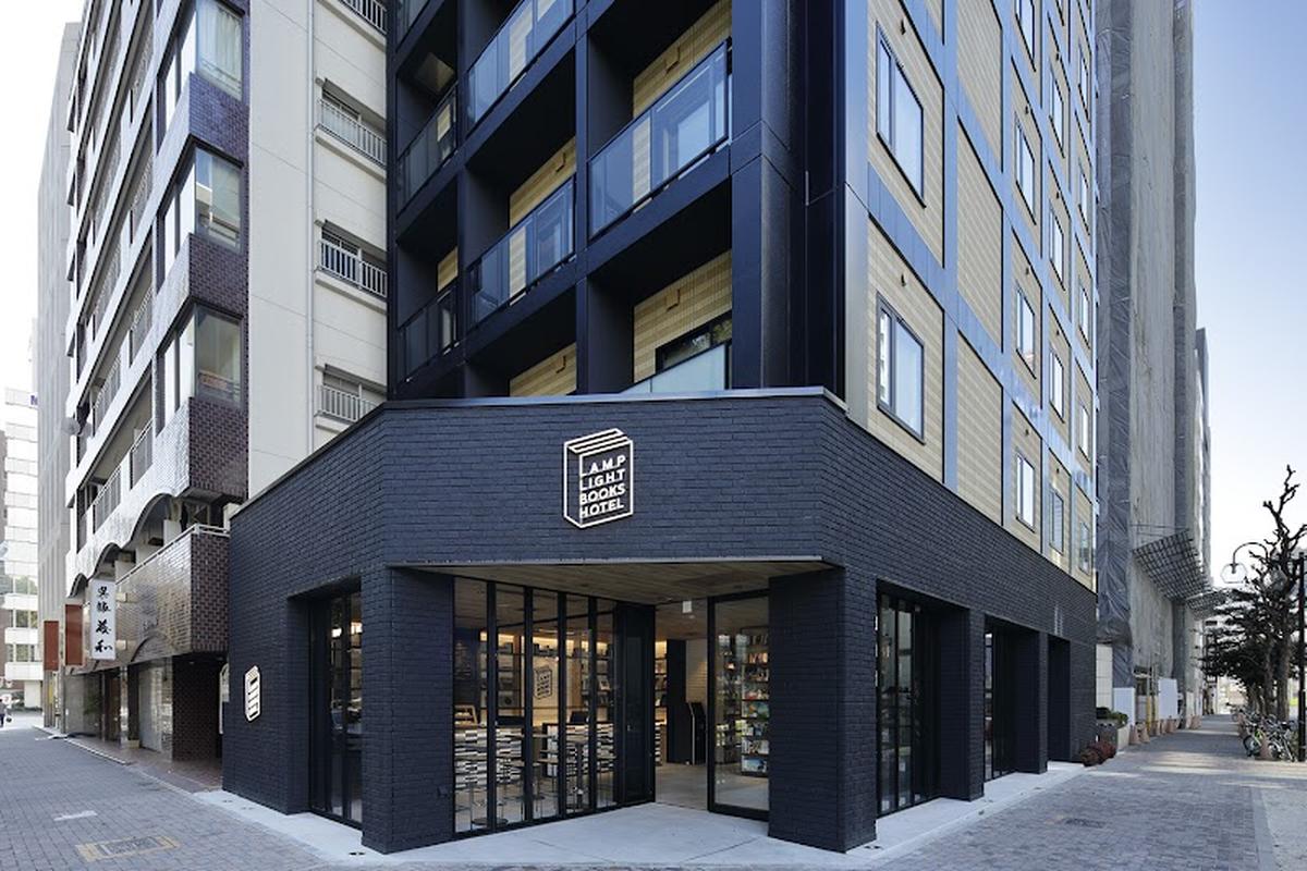 핫플로 유명한 나고야 램프 라이트 북스 호텔 나고야