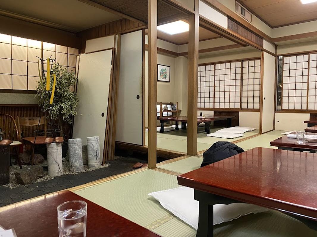 렌가테이, 도쿄 여행 중 방문