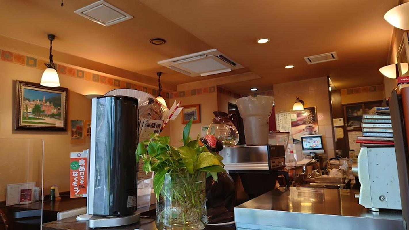 트렌디한 도쿄타워 카페 아자부 니시무라