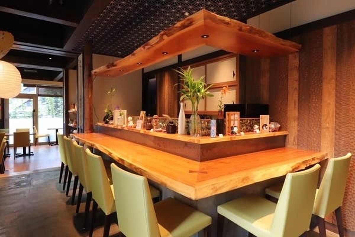 현지 느낌의 도쿄 차사이 이토