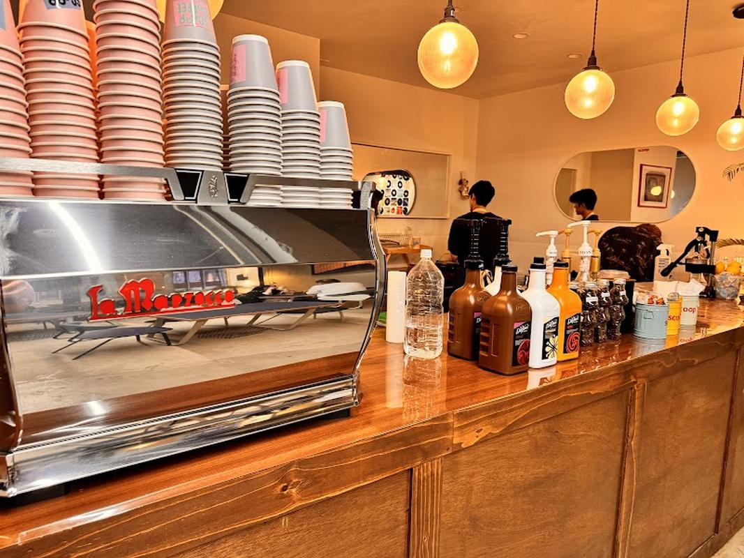 스쿱 커피, 도쿄 여행 중 방문