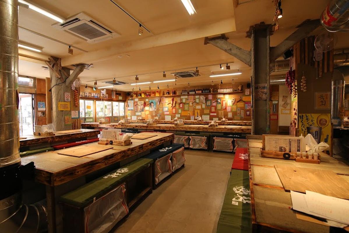 화촌, 도쿄 여행 중 방문