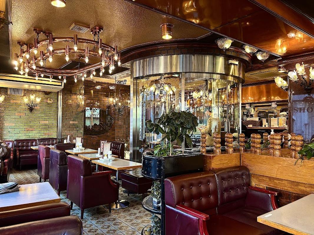 사진 찍기 좋은 우에노공원 커피샵 갈란트