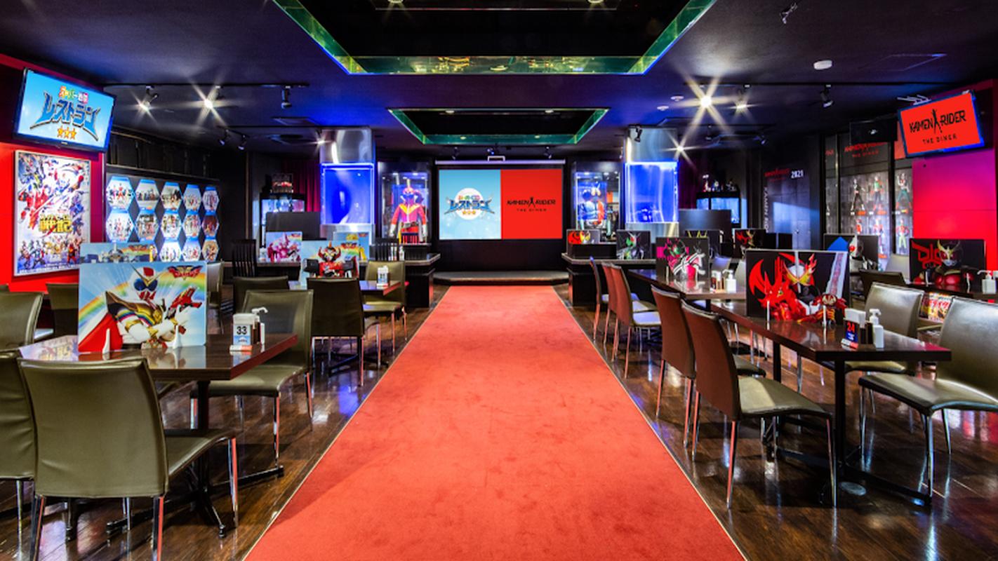 트렌디한 매장 카멘 라이더 더 다이너