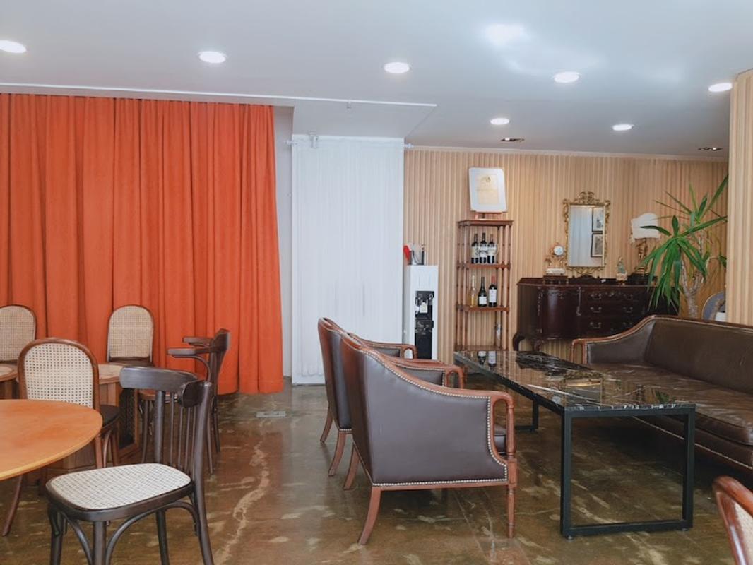 분위기 좋은 매장 카페 리버티