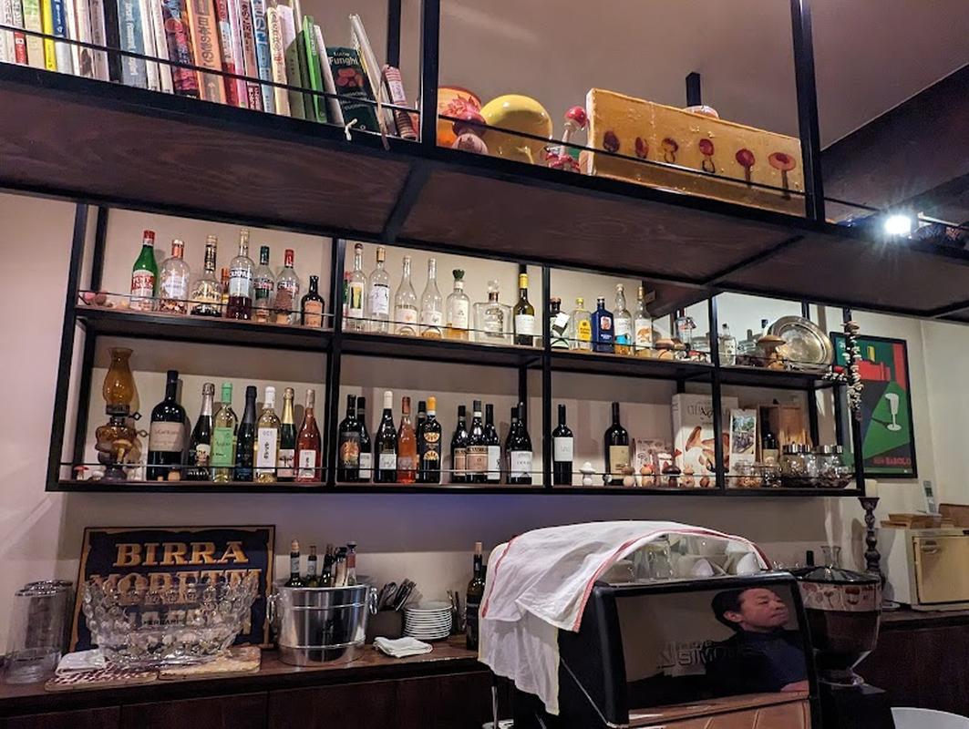 트렌디한 매장 훙기당