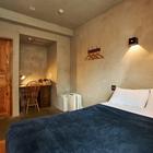 사진 찍기 좋은 매장 언탭드 호스텔 썸네일