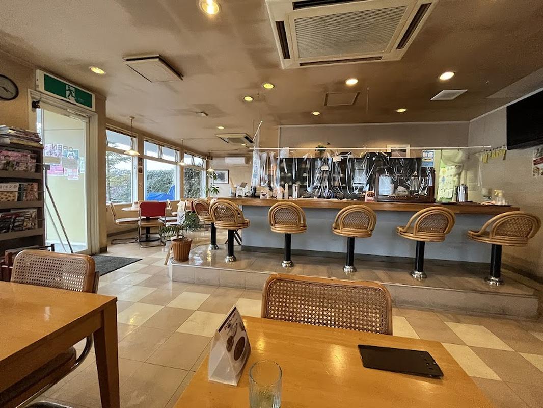 현지 느낌의 히로사키성 카페 키타몬