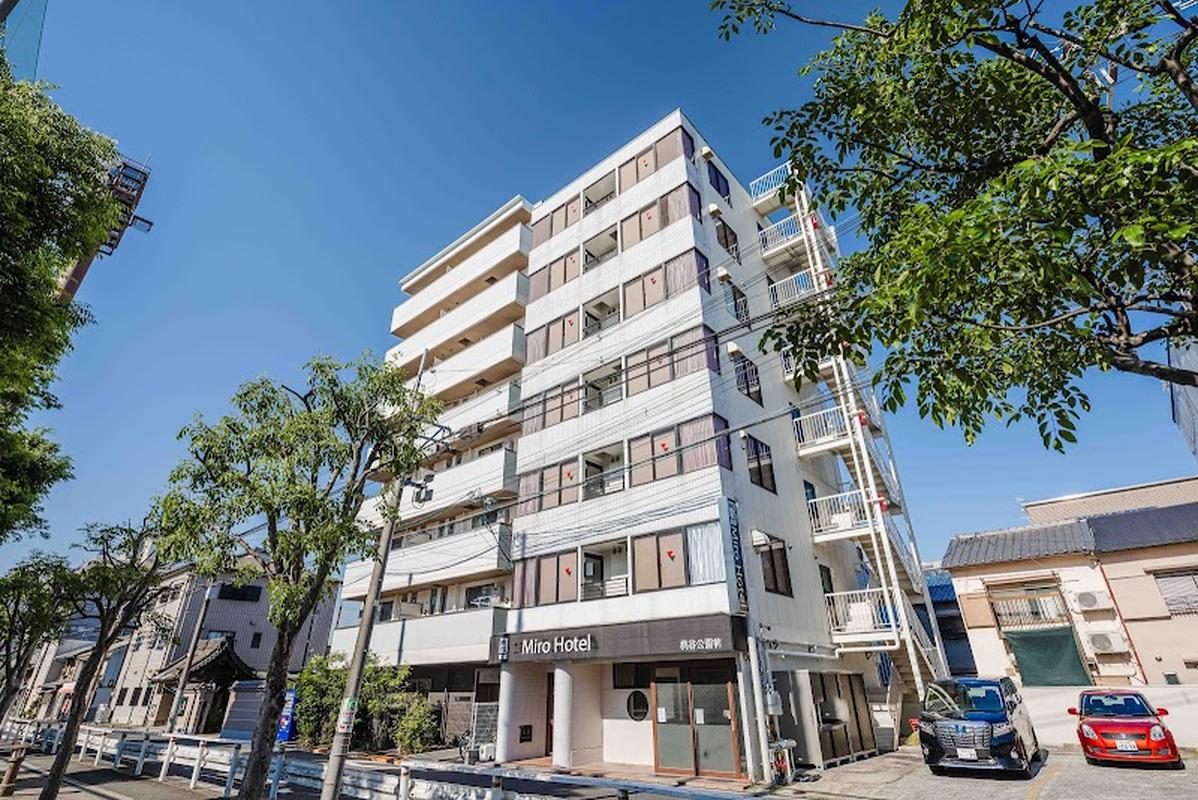 핫플로 유명한 츠루하시 미로 호텔