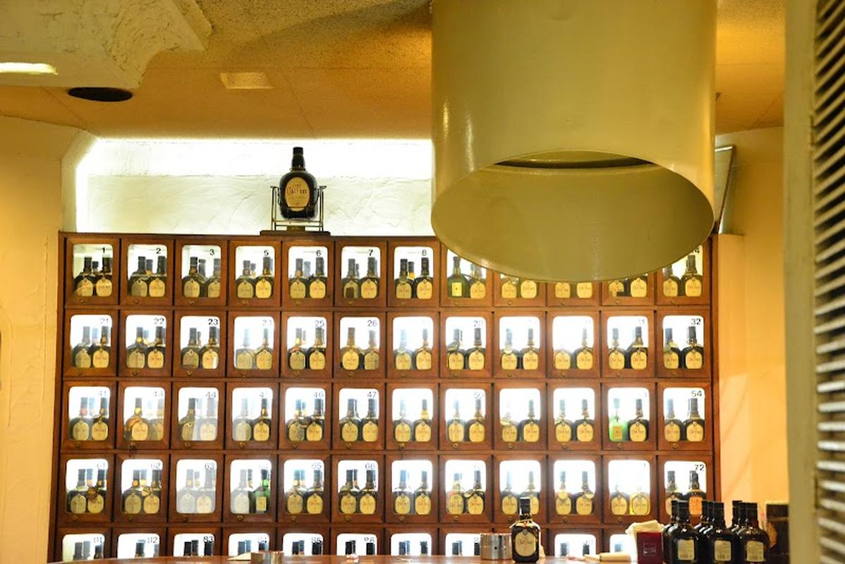 조용한 매장 킹 오브 킹스