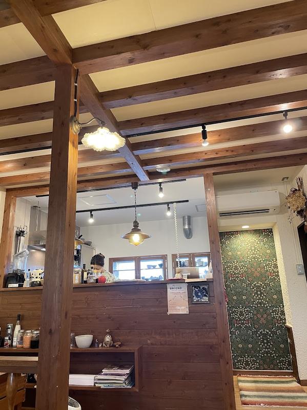 분위기 있는 오키나와 카페 로타