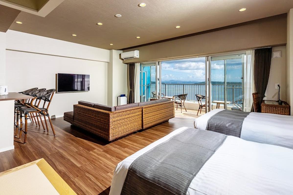 인스타 감성의 츄라우미수족관 선셋 리조트 칸푸