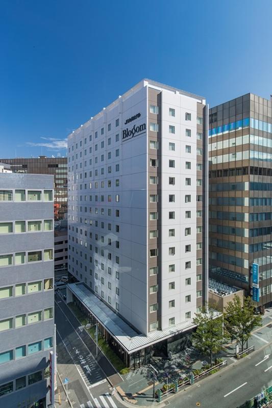 여행객 필수 매장 JR 큐슈 호텔 블로섬 하카타 추오